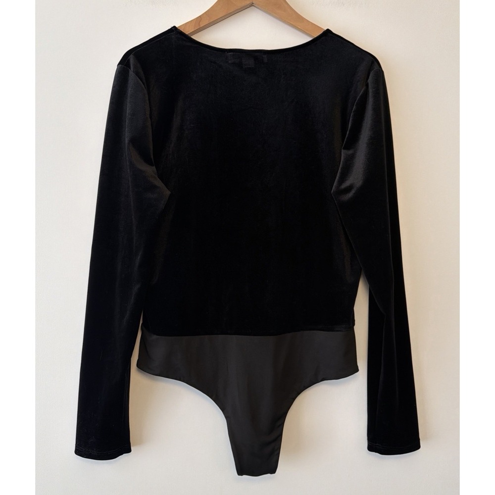 Stella Luce Black Velvet One Piece Bodysuit XL V-Plunge Witchy Snap Crotch - Picture 12 of 12